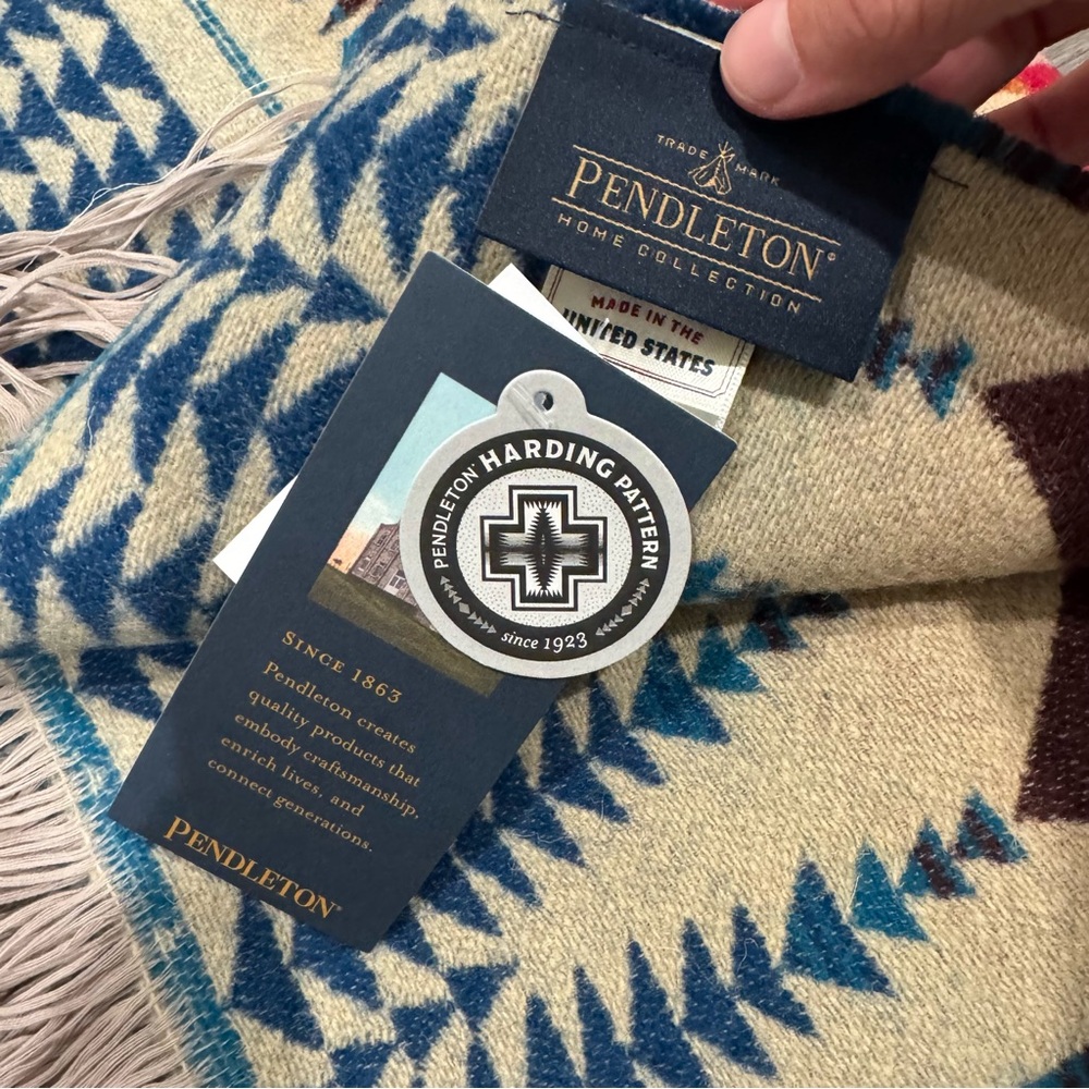 Pendleton Harding Star Fringed Royal Jacquard Throw Blanket - Picture 15 of 15